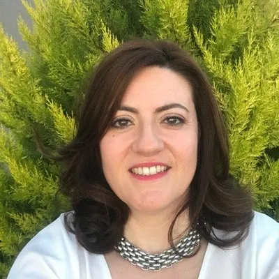 Isabel Martínez López - Веб-разработчик и менеджер по стране